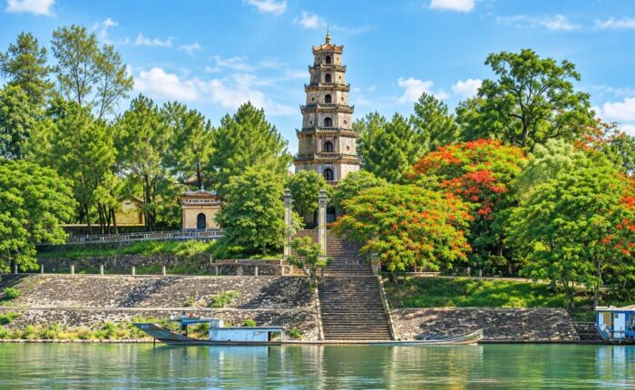 Thien Mu Pagoda - Hue Tour