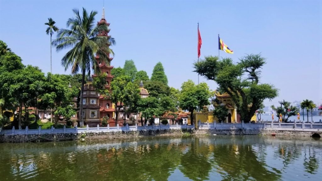 Tran Quoc Pagoda - Hanoi Tour