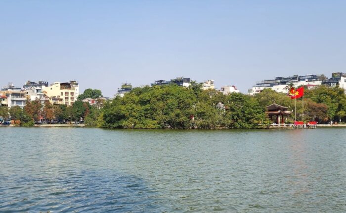 Hoan Kiem Lake - Hanoi Tour