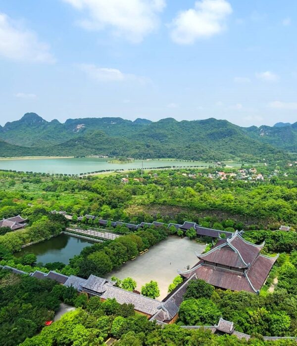 Bai Dinh Pagoda - Ninh Binh 2-Day Tour
